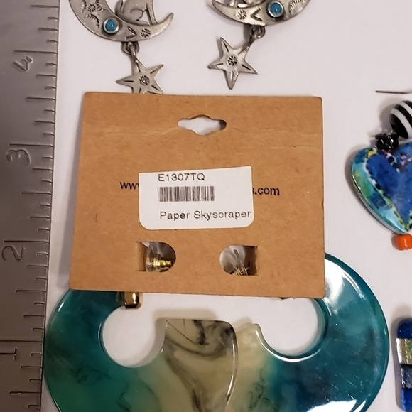 Lot of 6 Pairs Blue Earrings 2 New JJ88 Jonnette Dichroic Glass Dream Catcher - Picture 5 of 10